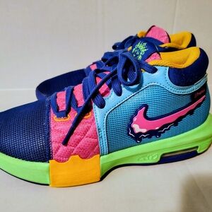 Nike Multicolor Athletic Shoes for Men
